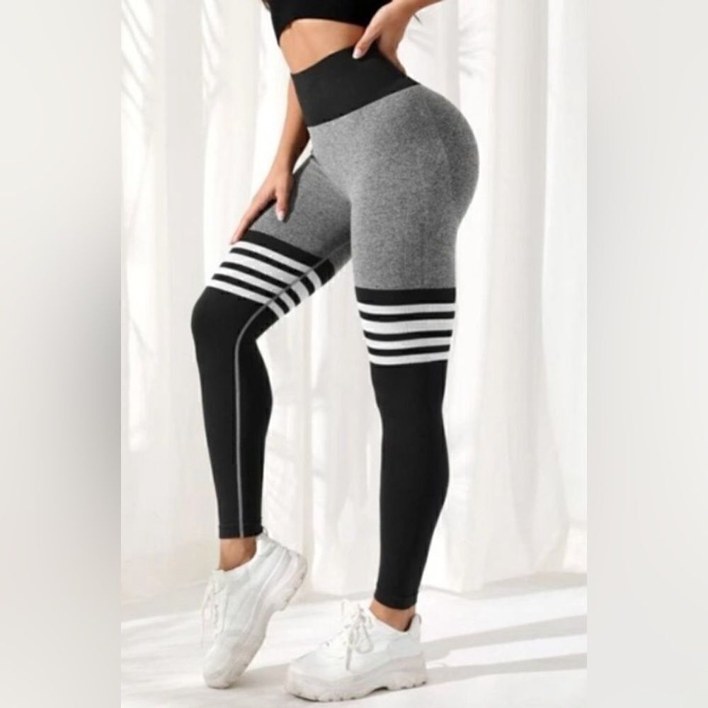 801. BLACK & GREY LEGGINGS